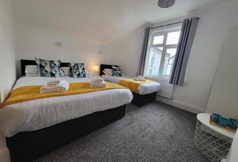 Номер Стандарт Трехместный, Beach Hotel Torbay B&b