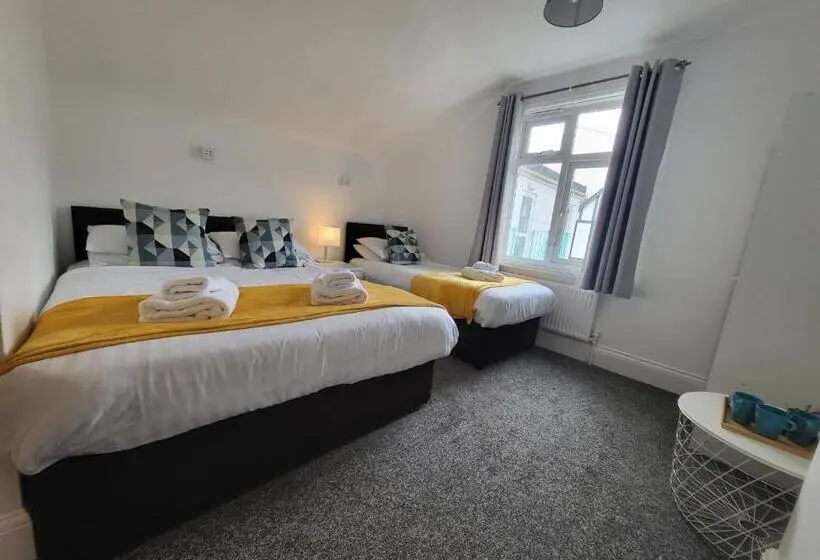 スタンダードトリプルルーム, Beach Hotel Torbay B&b