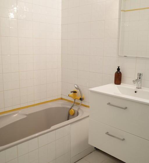 四人高级间, Montrieux Le Hameau