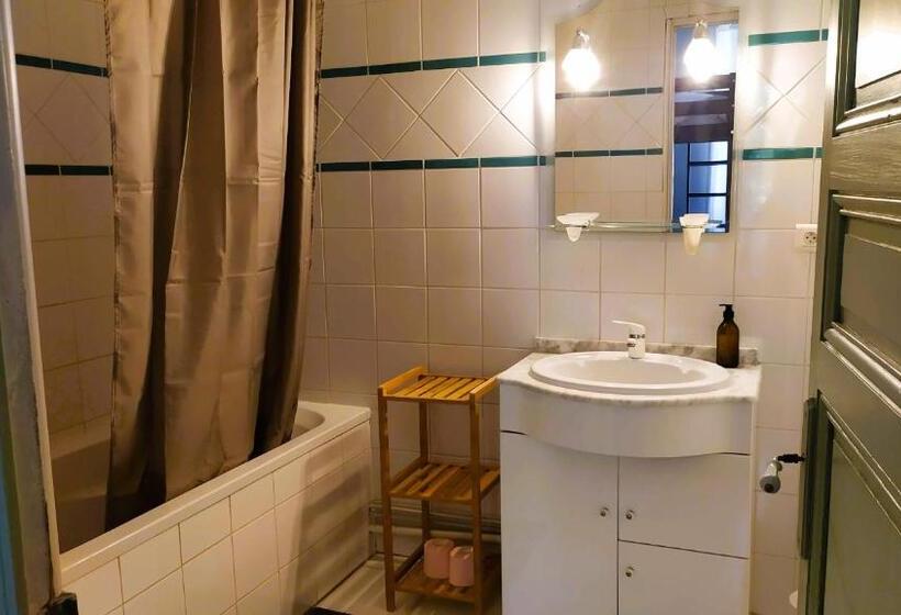 四人高级间, Montrieux Le Hameau