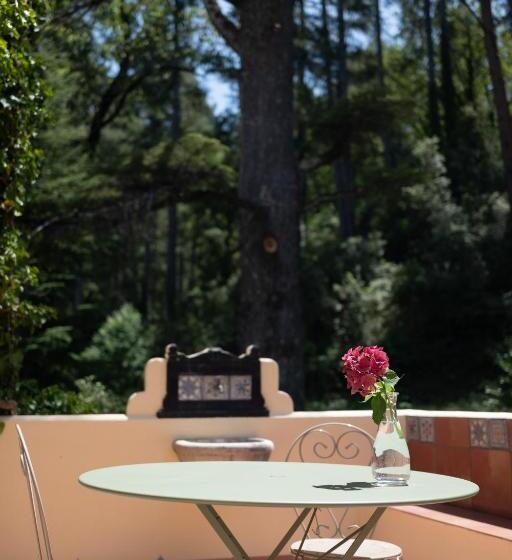 家庭套房, Montrieux Le Hameau