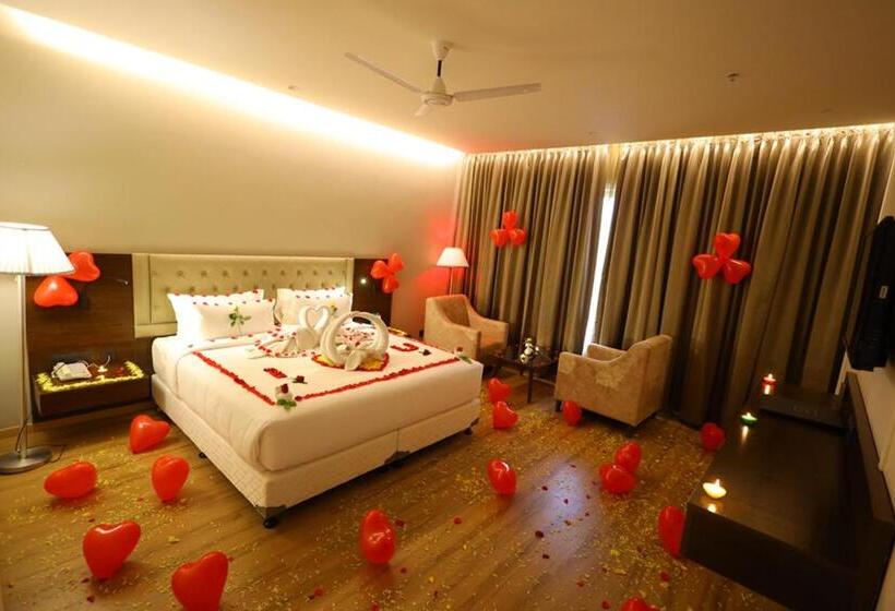 Suite River View, The Aurum Subrahmanya