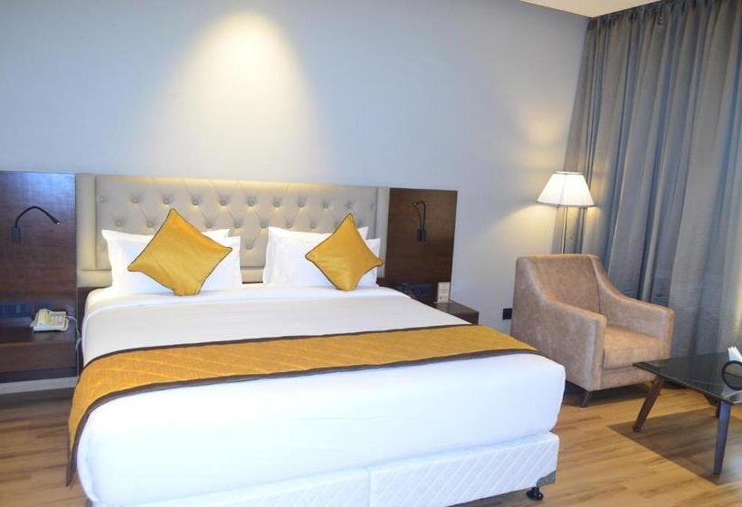 Suite River View, The Aurum Subrahmanya