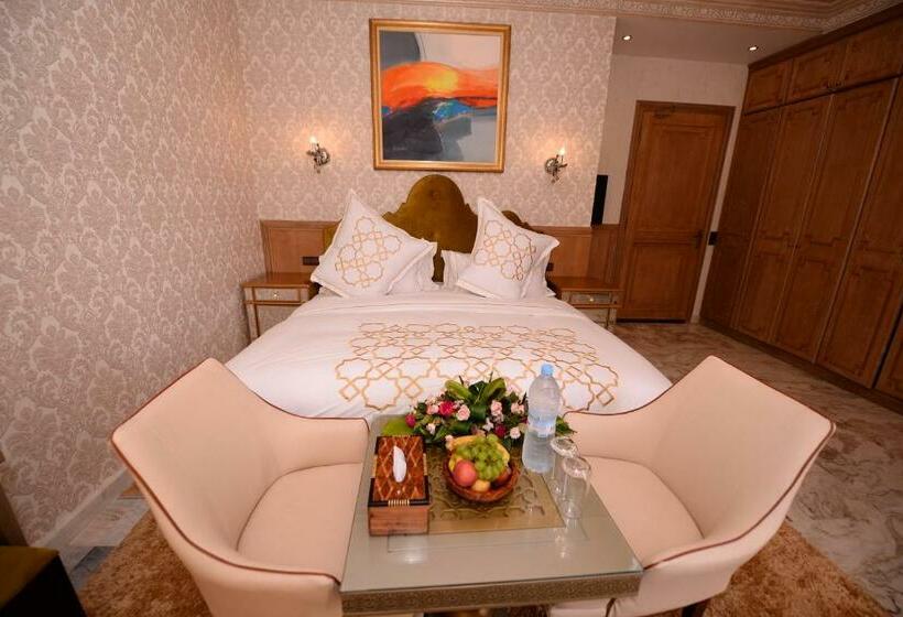 جناح مطلّ علي حمام السباحة, The White Palace Rabat