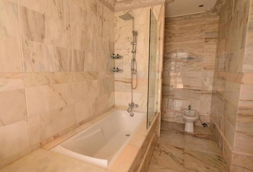 غرفة قياسية سرير كينج, The White Palace Rabat