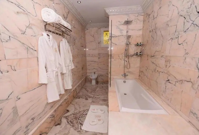 デラックスルーム, The White Palace Rabat
