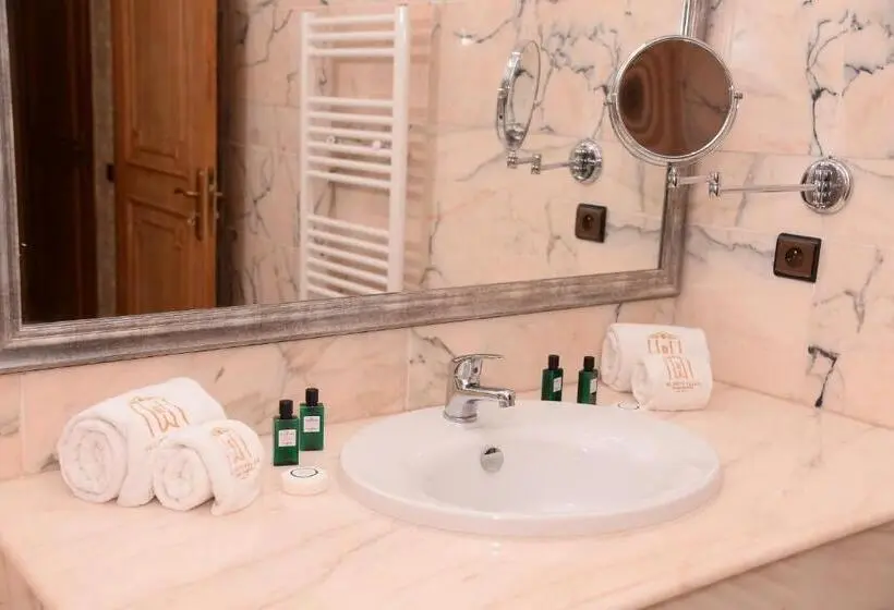 デラックスルーム, The White Palace Rabat