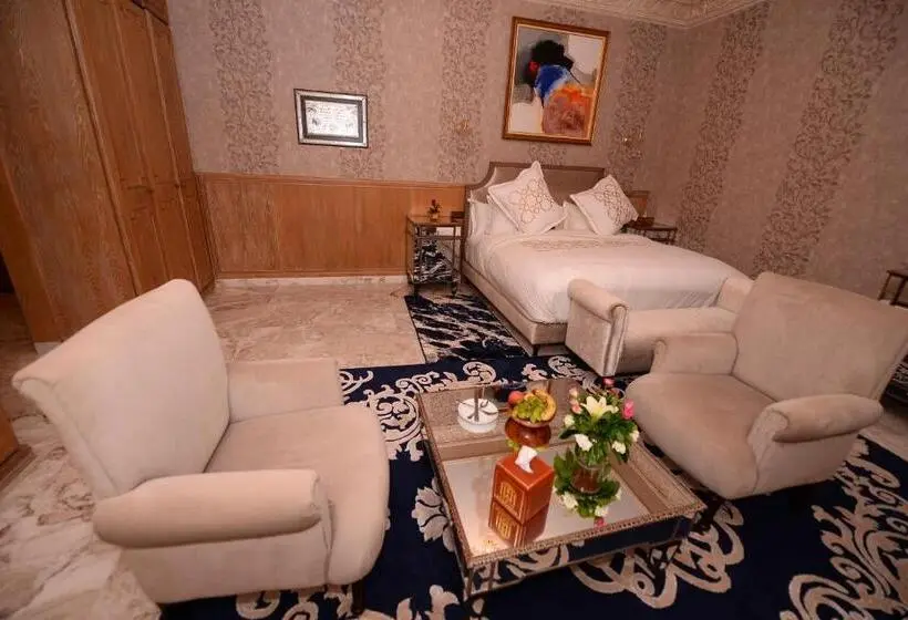 ガーデンビュースイート, The White Palace Rabat