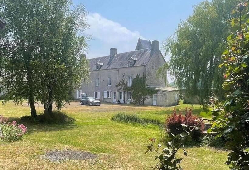 Номер Стандарт, Ferme Fortifiée D Enguenard