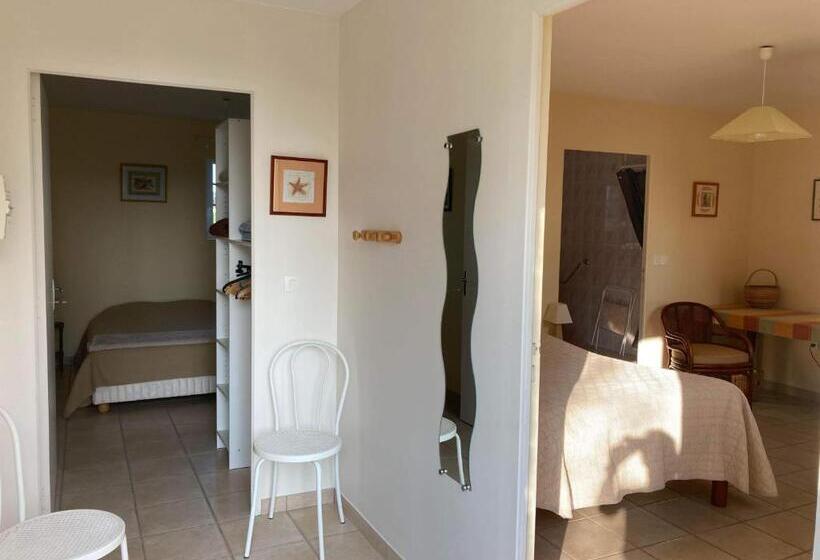 Номер Стандарт, Ferme Fortifiée D Enguenard