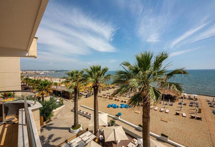 Triple Room Sea View, Galante