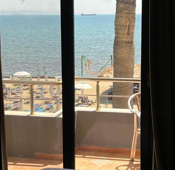 Triple Room Sea View, Galante