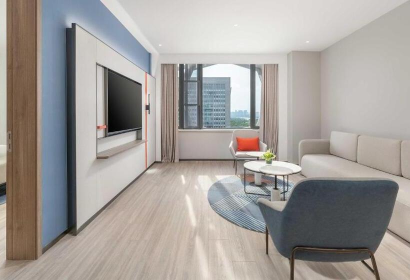Suite, Holiday Inn Express Wuhan Jinyin Lake