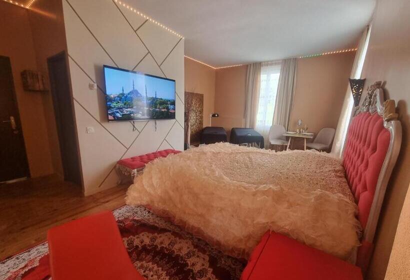 جناح مزود بجاكوزى, Suite Chic By Les Spa De Venus