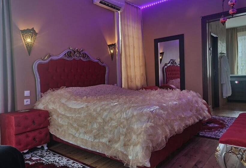 جناح مزود بجاكوزى, Suite Chic By Les Spa De Venus