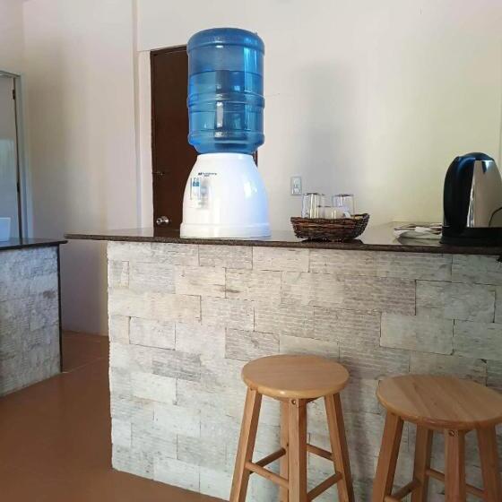 سوییت خانوادگی, Tyner S Place