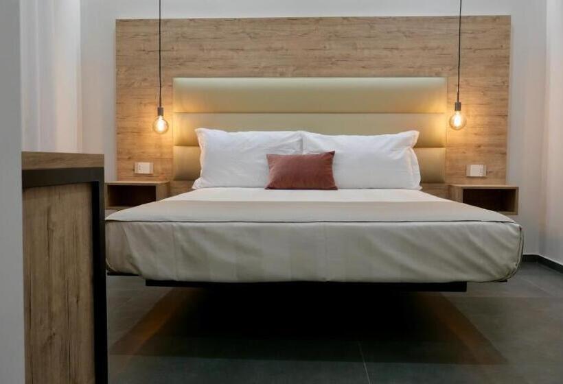 Номер Стандарт с Террасой, Oneira Rooms