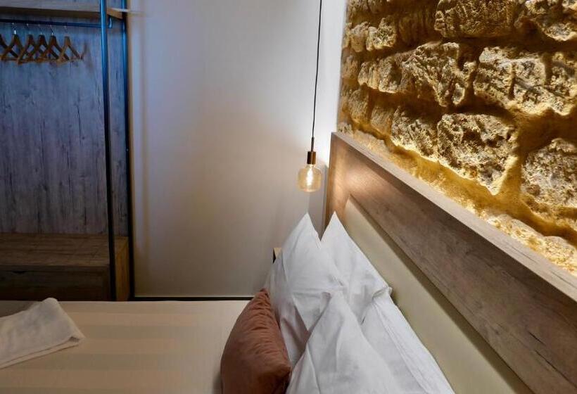 Family Suite, Oneira Rooms