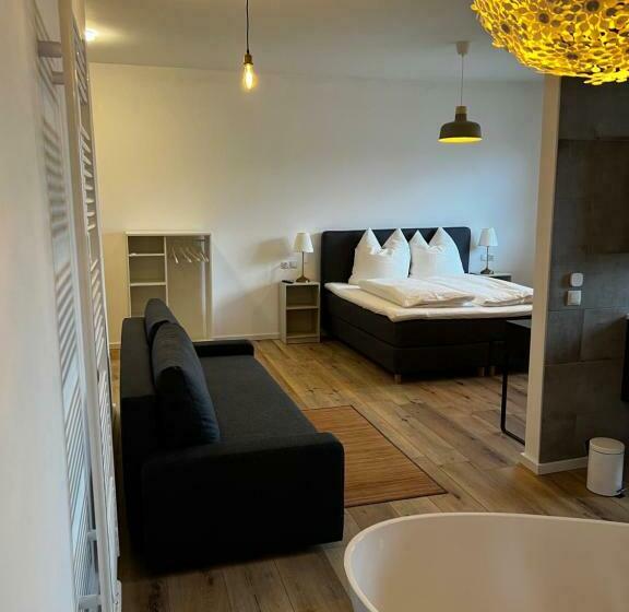 Полулюкс, B&b Ringlodge