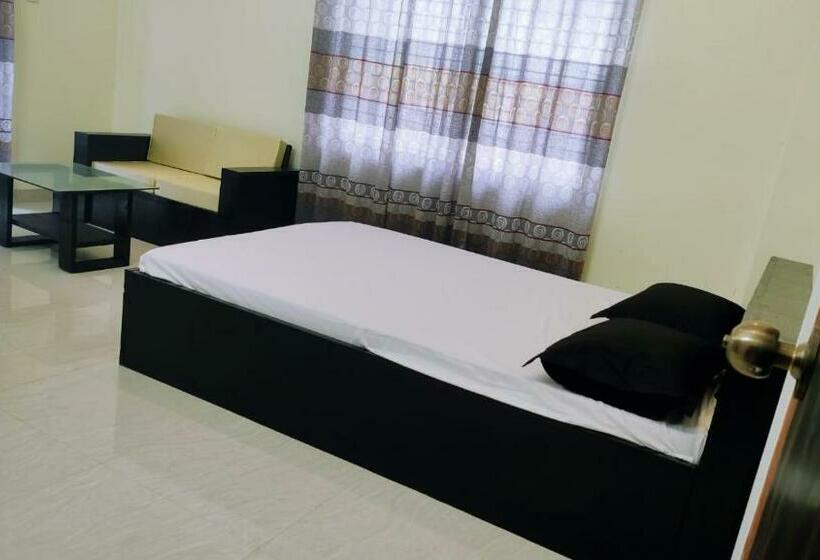 اتاق استاندارد یک نفره, Rose Garden Guest House