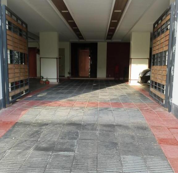 اتاق استاندارد یک نفره, Rose Garden Guest House