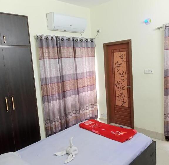 اتاق استاندارد, Rose Garden Guest House