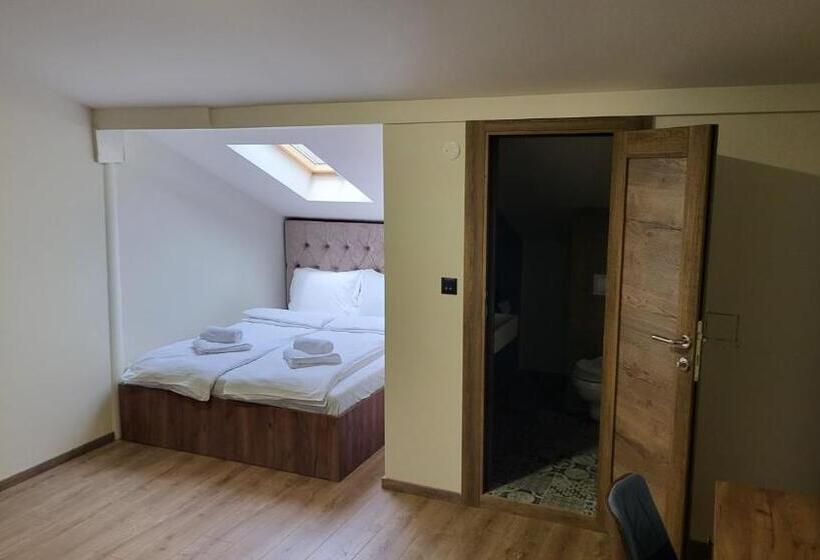 اتاق لوکس, Elevenrooms