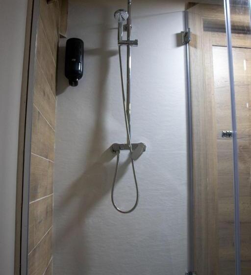 اتاق لوکس, Elevenrooms