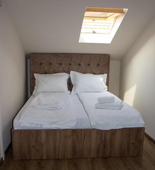 اتاق لوکس, Elevenrooms