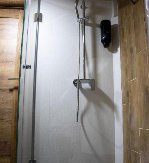 اتاق لوکس, Elevenrooms