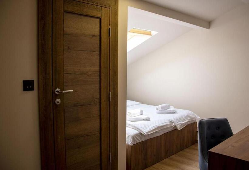 اتاق لوکس, Elevenrooms