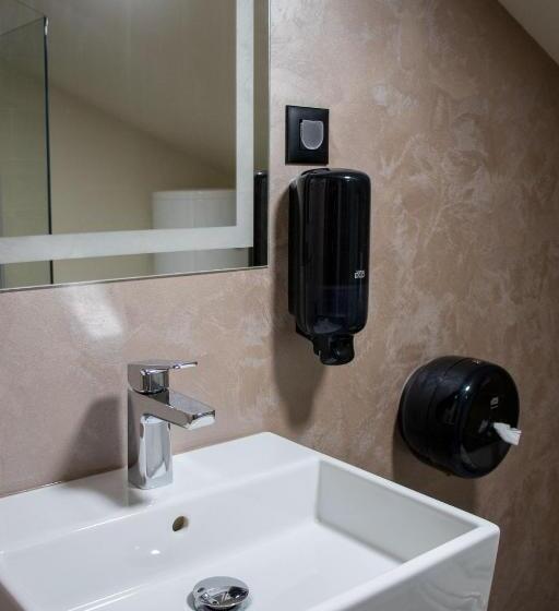 اتاق استاندارد, Elevenrooms