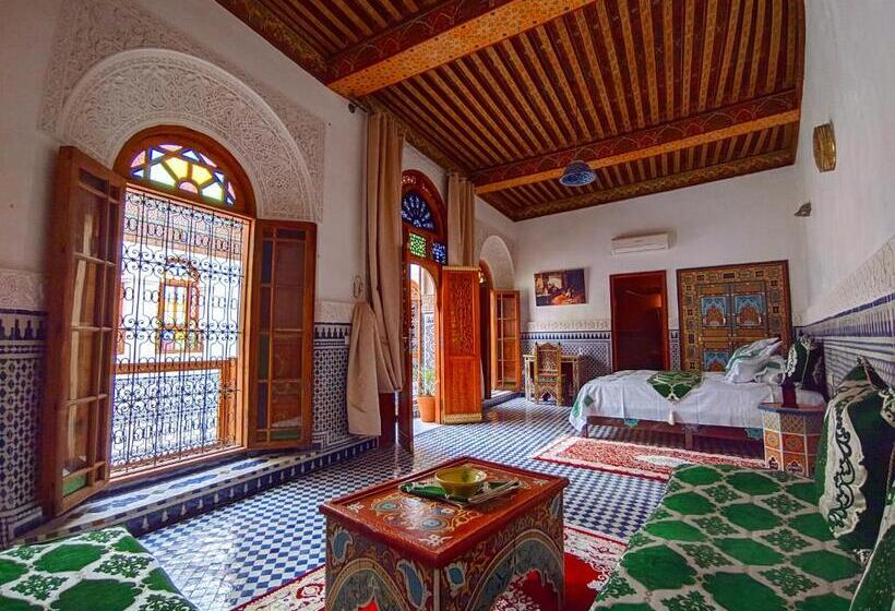 Deluxe Suite King Bed, Riad Fès Center
