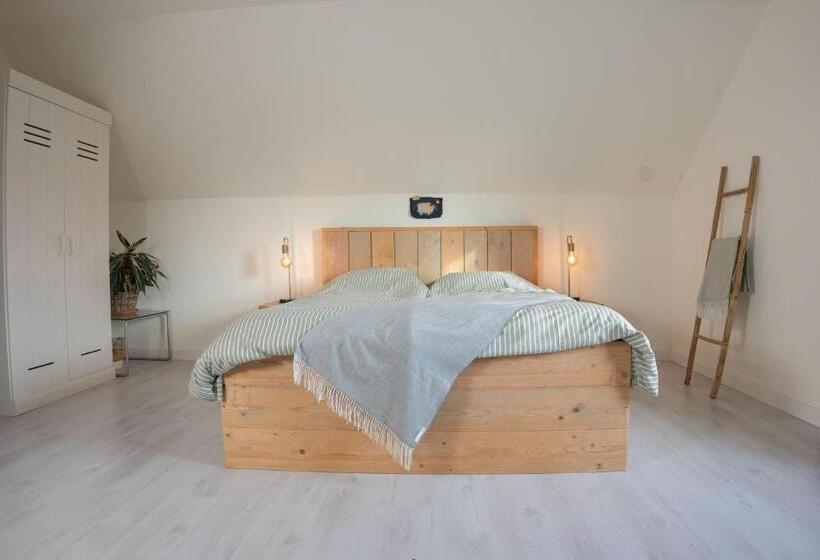 غرفة ديلوكس, B&b Hieris T