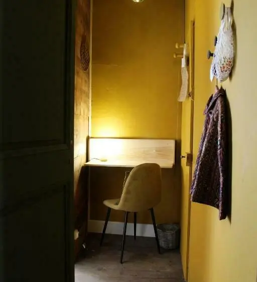 Quarto Estandard Vista Montanha, Eau Berges