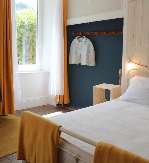 Семейный Номер Вид на Горы, Eau Berges