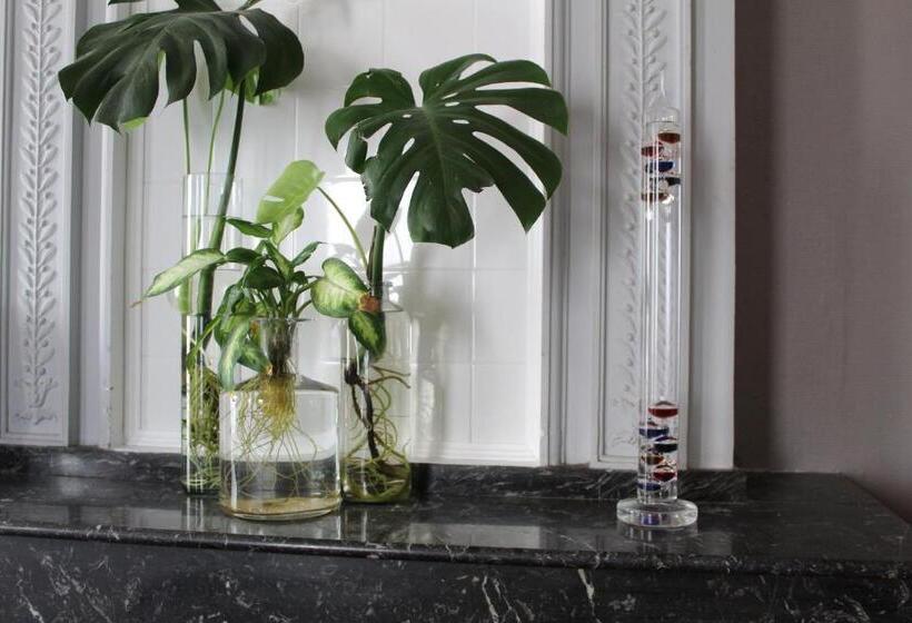 Семейный Номер Вид на Горы, Eau Berges