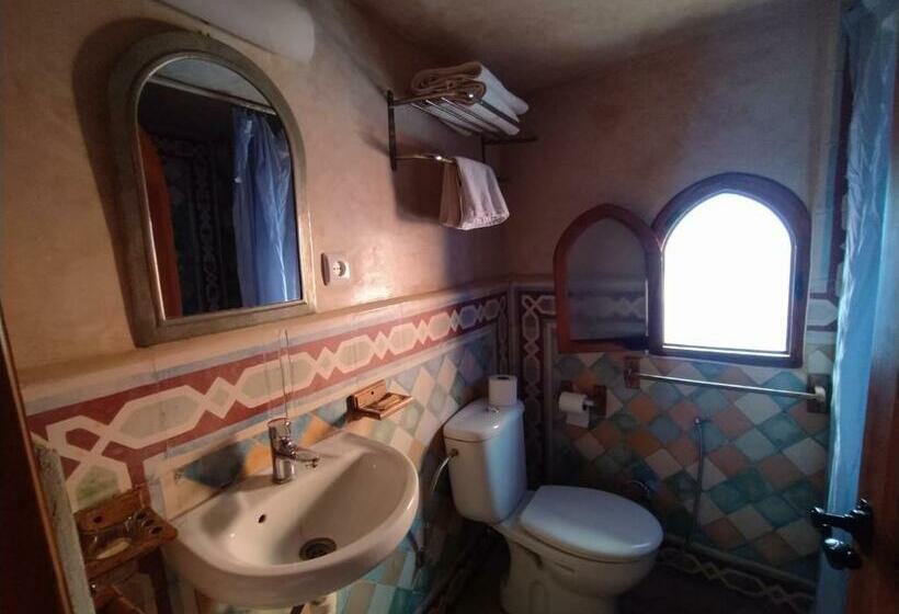 Deluxe Kamer, Gernika