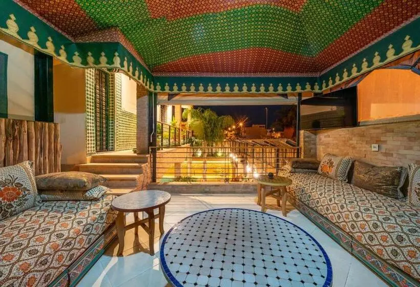 キングサイズベッドのスタンダードルーム, Riad Les Nuits De Fès