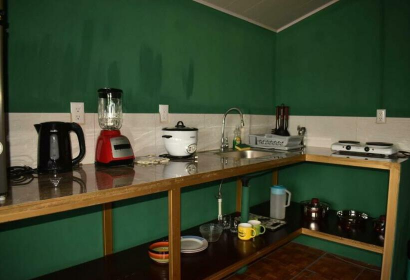 آپارتمان 1 خوابه, The Corner Airbnb