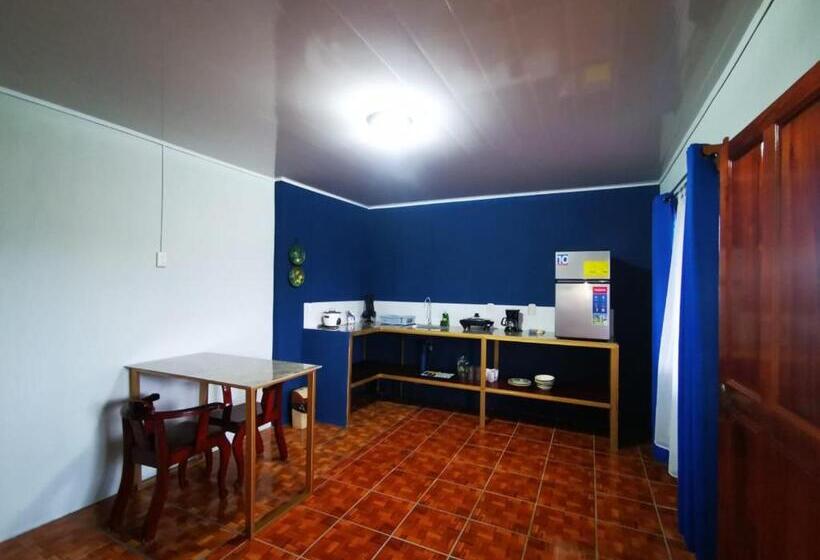 آپارتمان 1 خوابه, The Corner Airbnb