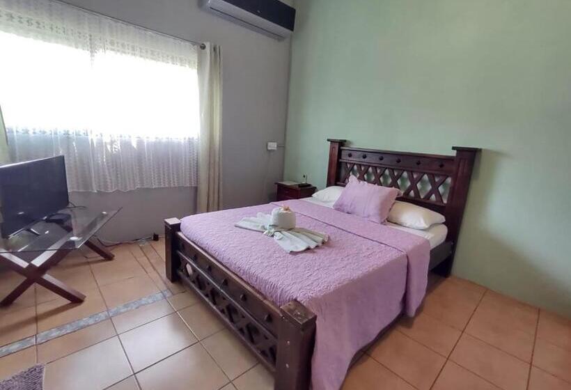 آپارتمان 1 خوابه, The Corner Airbnb