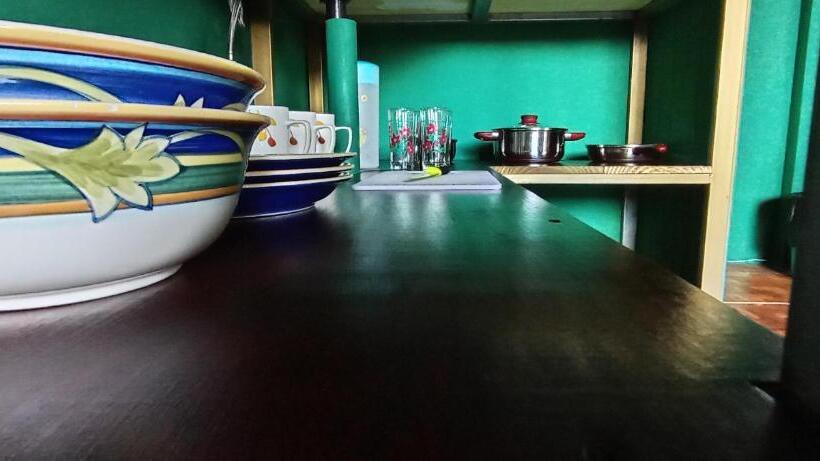 آپارتمان 1 خوابه, The Corner Airbnb