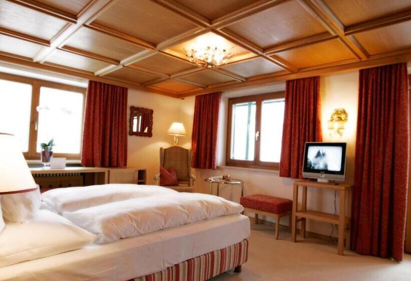 Номер Economy, Angela