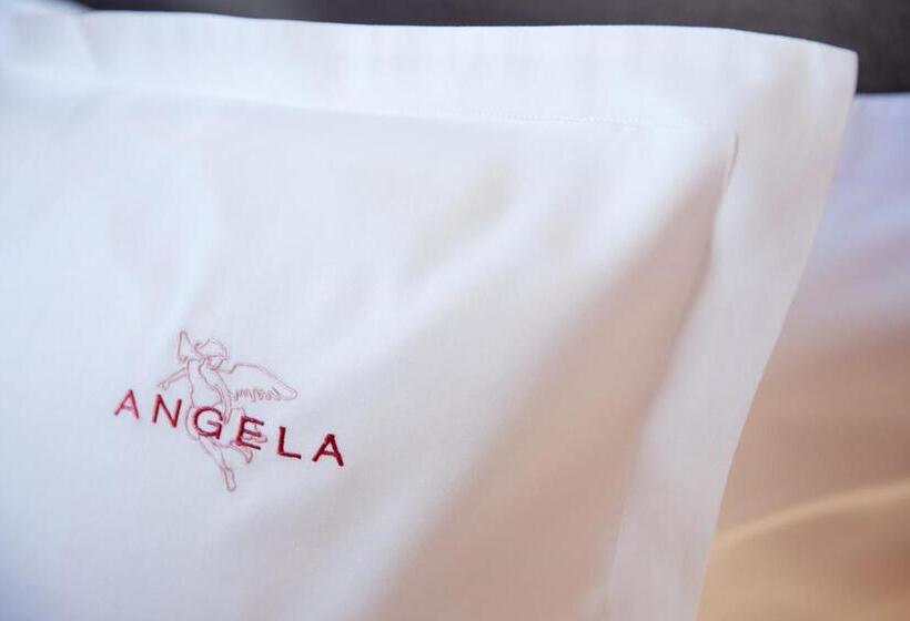 高级套房, Angela