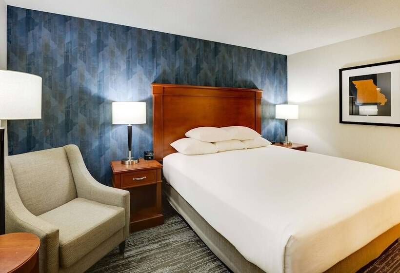 Номер Deluxe, Drury Inn & Suites St. Louis St. Peters