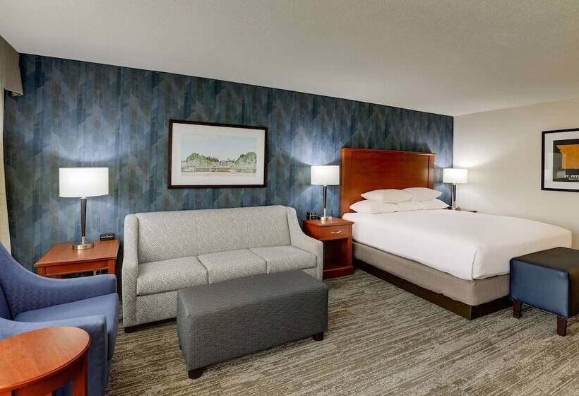Номер Deluxe, Drury Inn & Suites St. Louis St. Peters