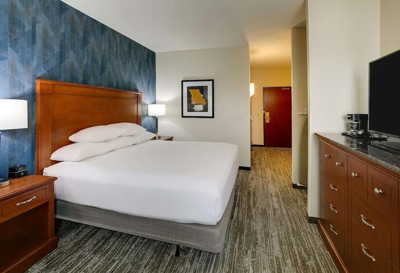 Номер Deluxe, Drury Inn & Suites St. Louis St. Peters