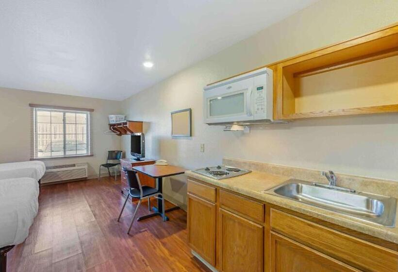Номер Стандарт 2 Двуспальные Кровати, Extended Stay America Select Suites  Cleveland  Mentor