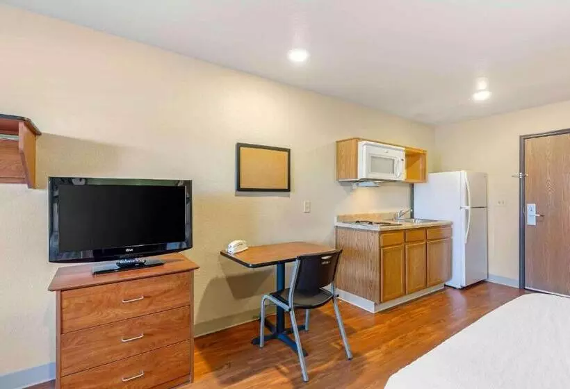 ２ダブルベッドのスタンダードルーム, Extended Stay America Select Suites  Cleveland  Mentor